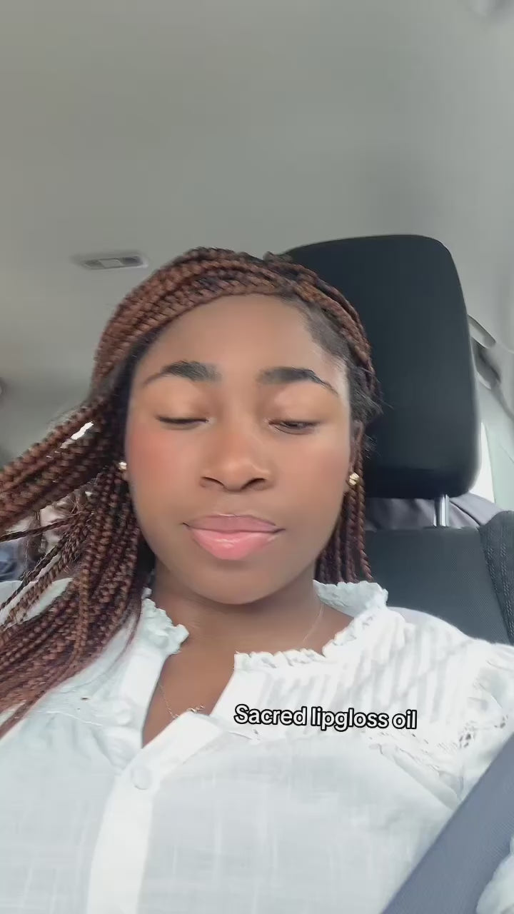 Sacred Lipgloss oil